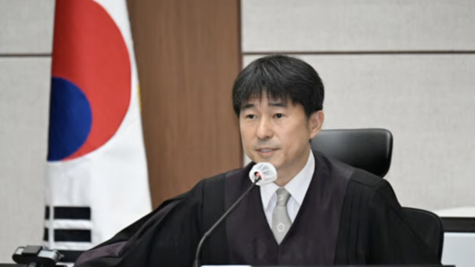 【자유민주당 긴급 입장문】 윤석열 대통령 재판...시작부터 끝까지 절차적 하자 위에 세워진 판결, 국민들은 용납할 수 없다.